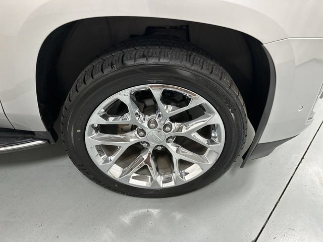 Used 2020 Cadillac Escalade Premium Luxury AWD/4WD image 19
