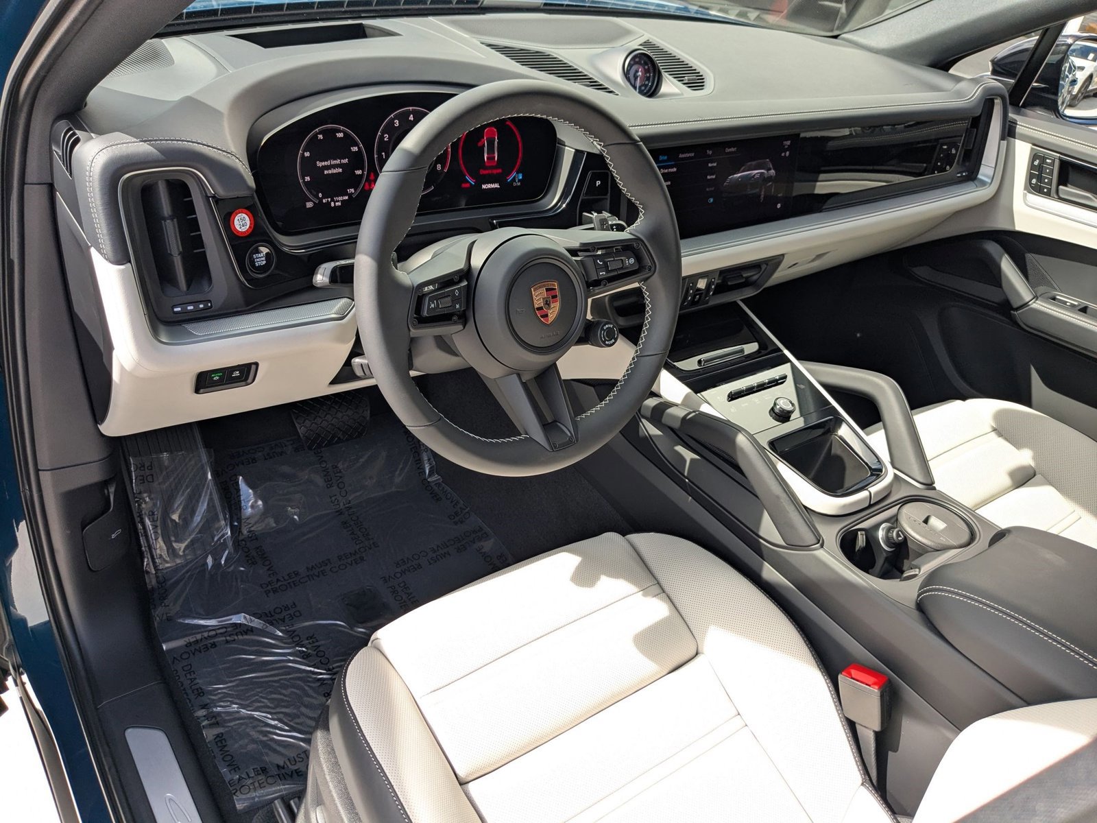 New 2026 Porsche Cayenne Coupe image 4