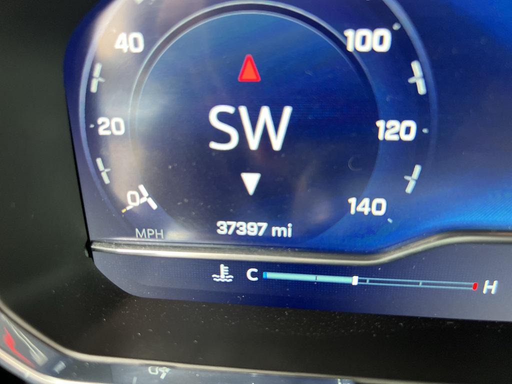 Used 2025 Chevrolet Silverado 1500 LT AWD/4WD image 13