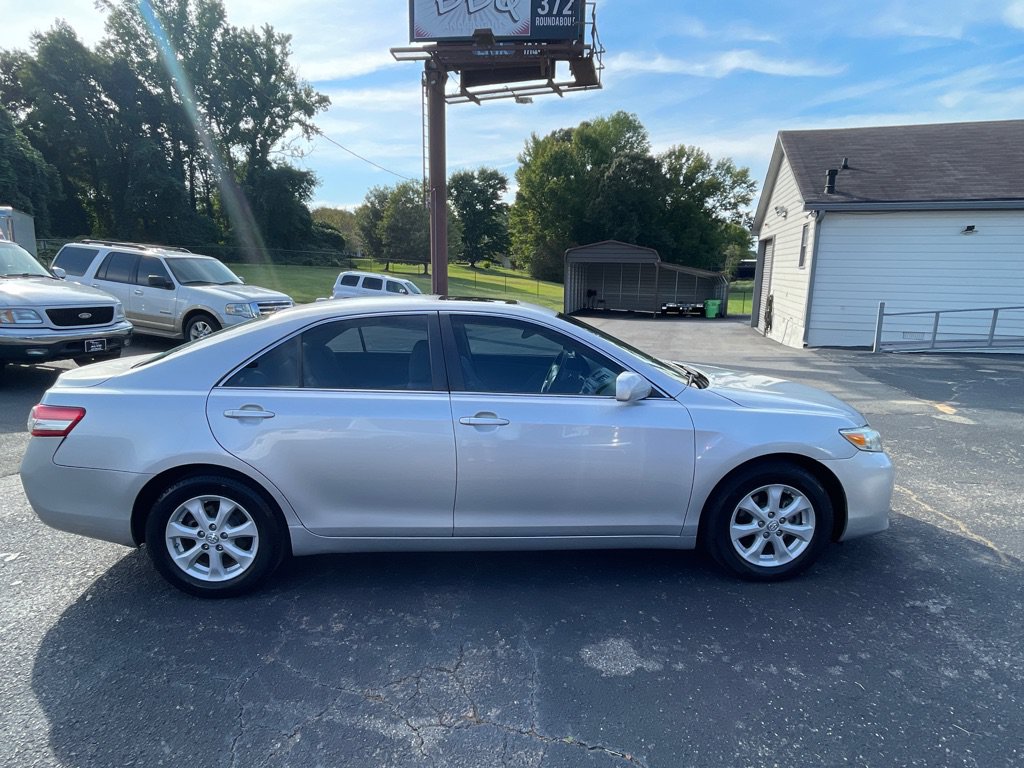 Used 2011 Toyota Camry LE w/ LE Extra-Value Pkg FWD image 7