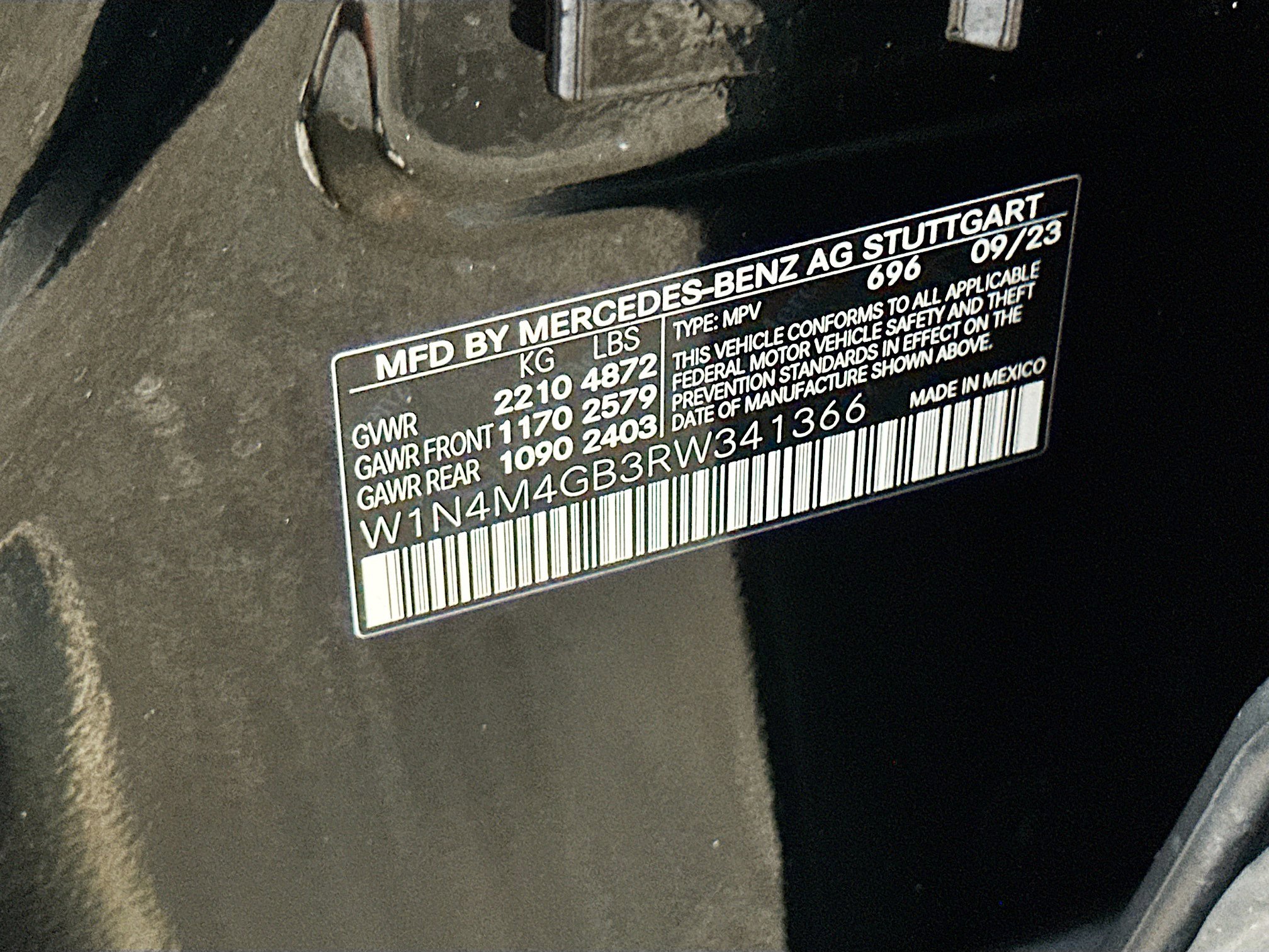 Used 2024 Mercedes-Benz GLB 250 image 35
