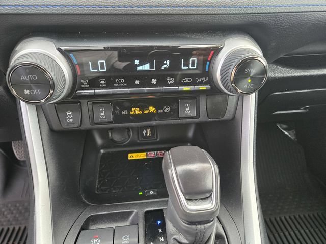 Used 2024 Toyota RAV4 XSE w/ Advanced Technology Package AWD/4WD image 17