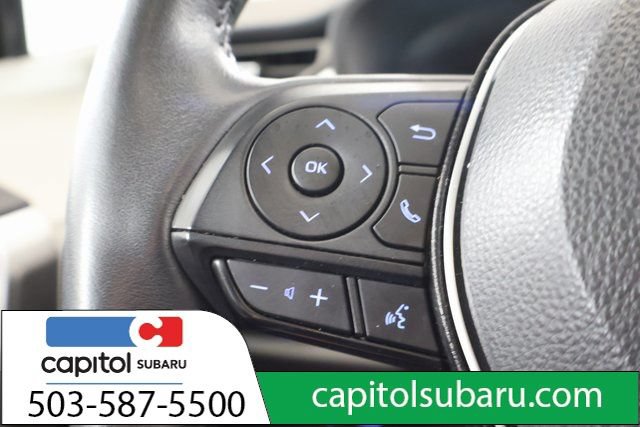 Used 2022 Toyota RAV4 XLE Premium AWD/4WD image 18