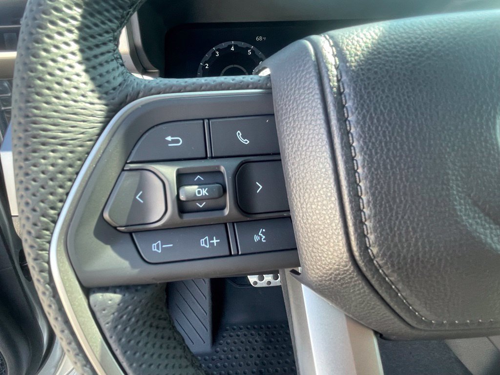New 2026 Toyota Tacoma TRD Sport w/ TRD Sport Upgrade Package AWD/4WD image 17