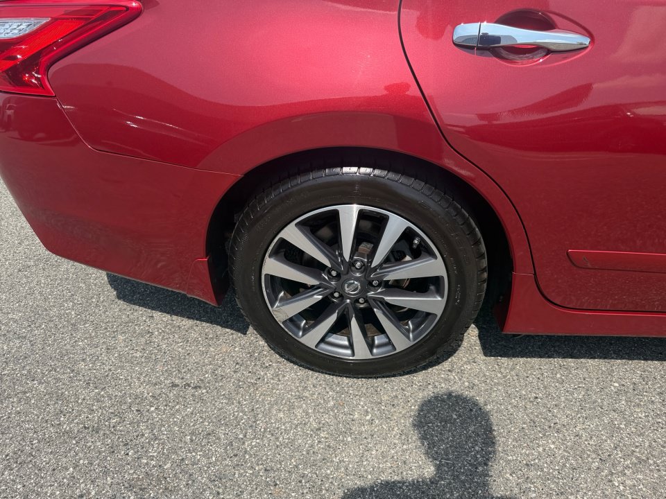 Used 2017 Nissan Altima 2.5 SV FWD image 23