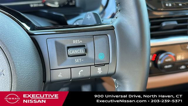 Certified 2025 Nissan Pathfinder Platinum image 14