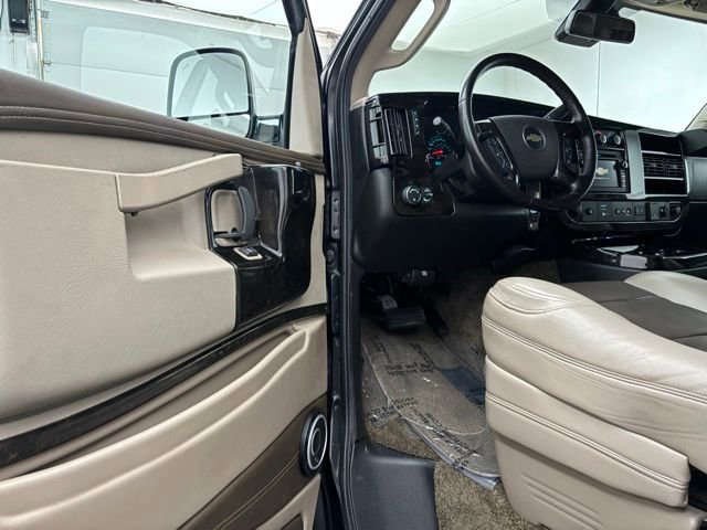 Used 2020 Chevrolet Express 2500 w/ Enhanced Convenience Package image 18