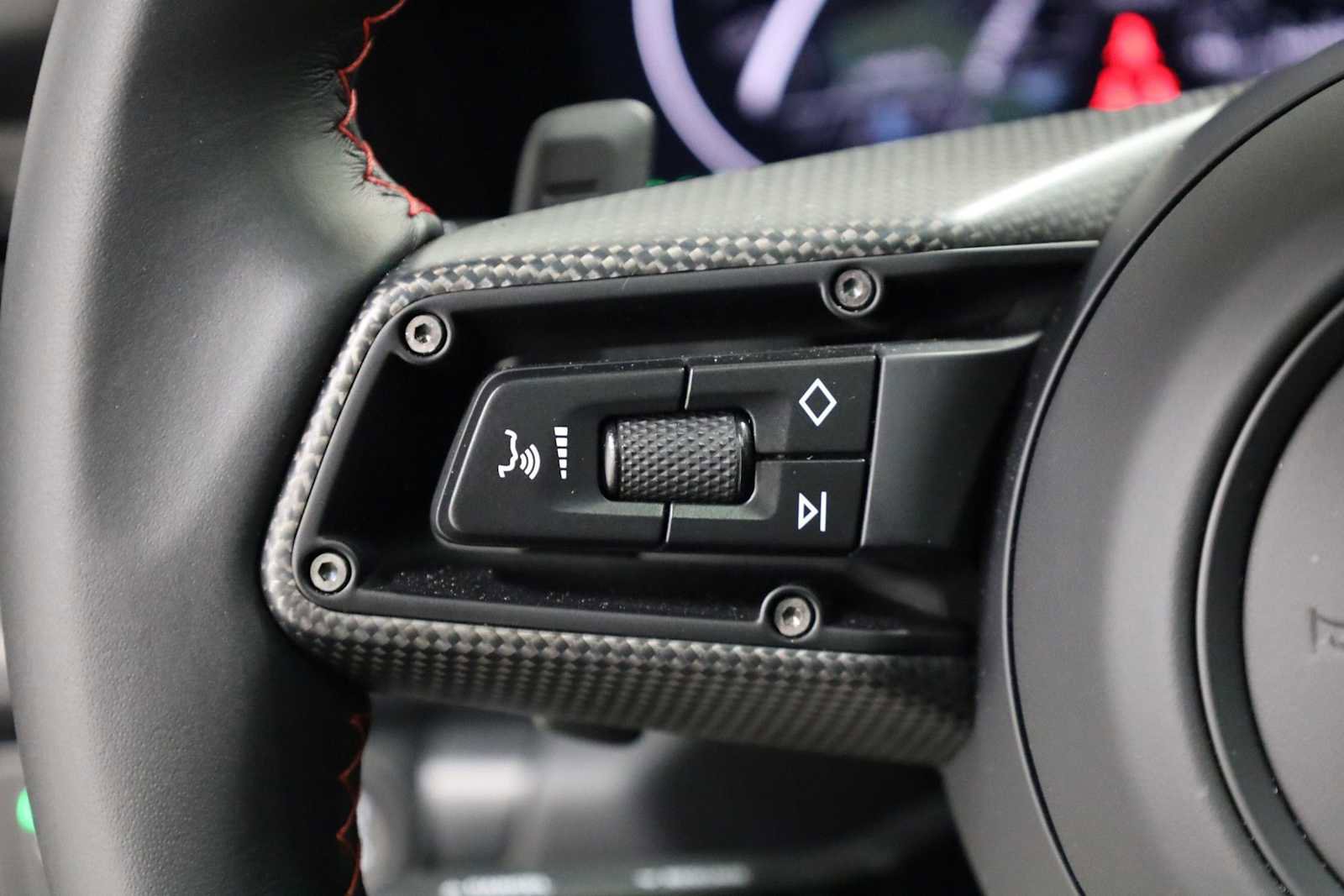 Used 2025 Porsche 911 Carrera 4 GTS AWD/4WD image 26