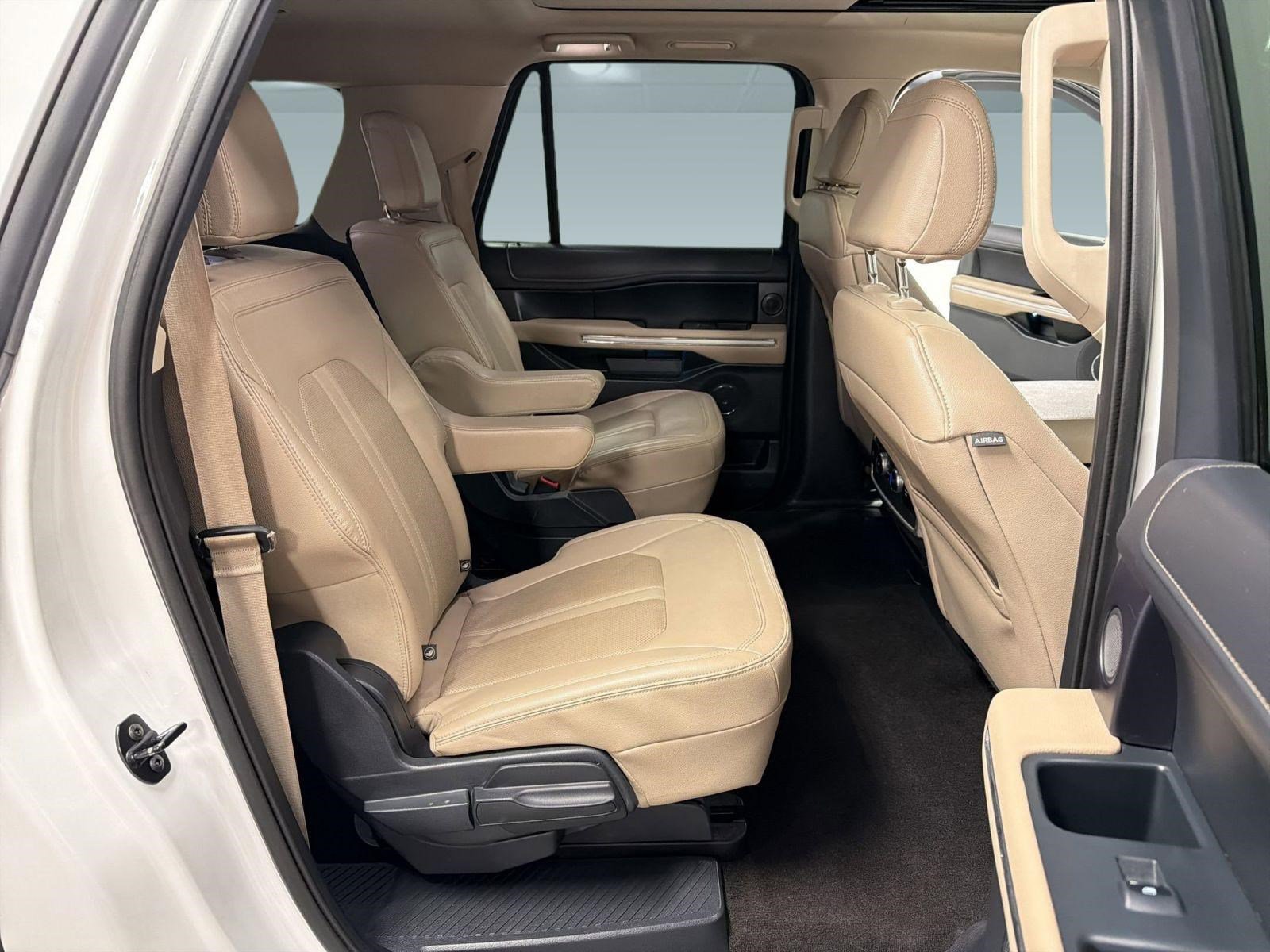 Used 2023 Ford Expedition Max Limited image 30