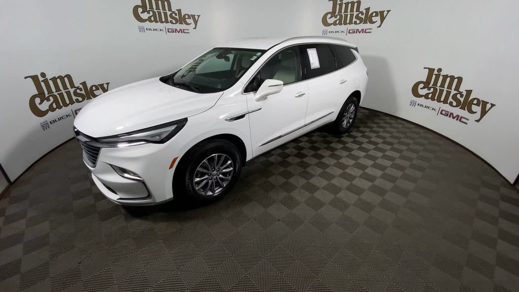 Certified 2024 Buick Enclave Essence w/ Trailering Package, 5000 lbs. FWD image 4