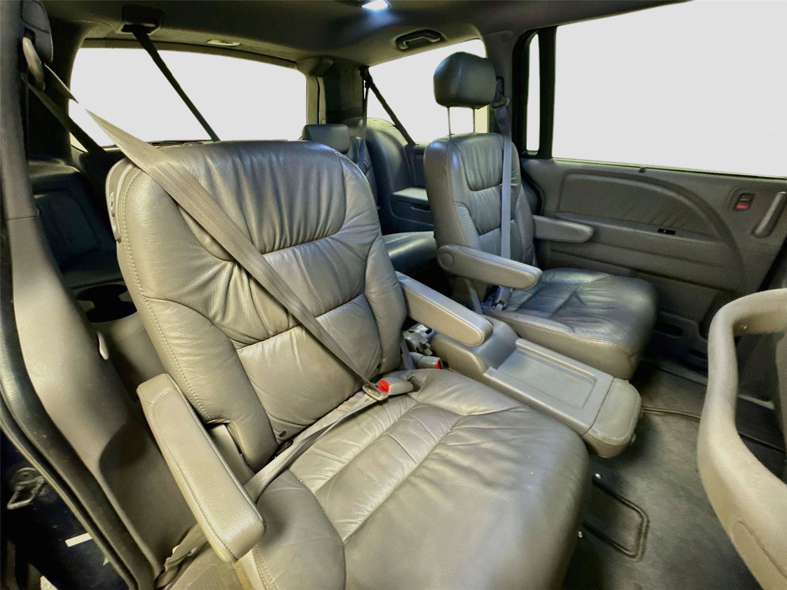 Used 2010 Honda Odyssey EX-L image 28