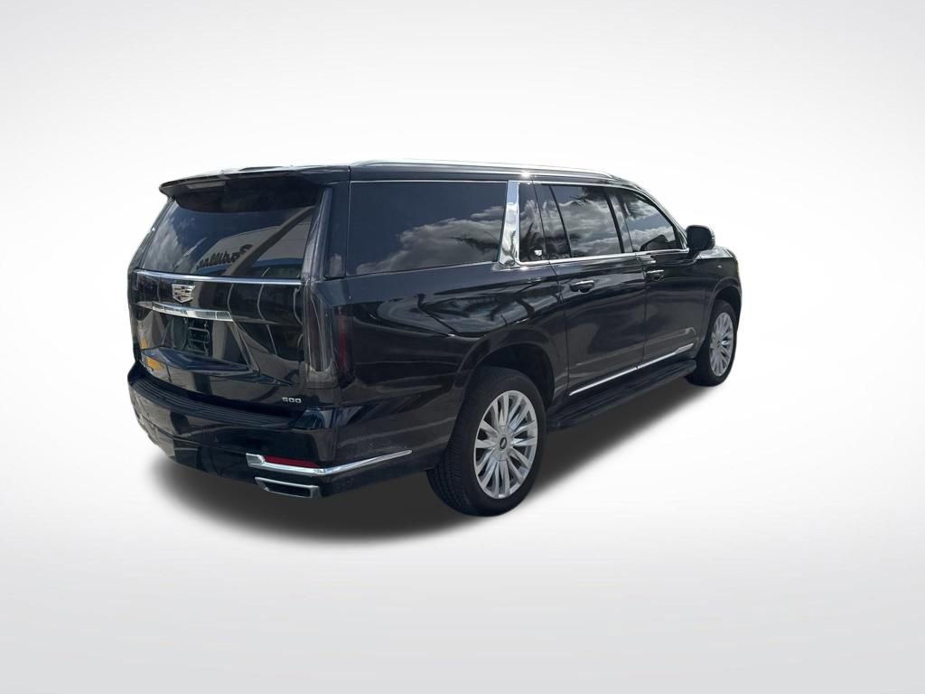 Certified 2025 Cadillac Escalade ESV Luxury image 3