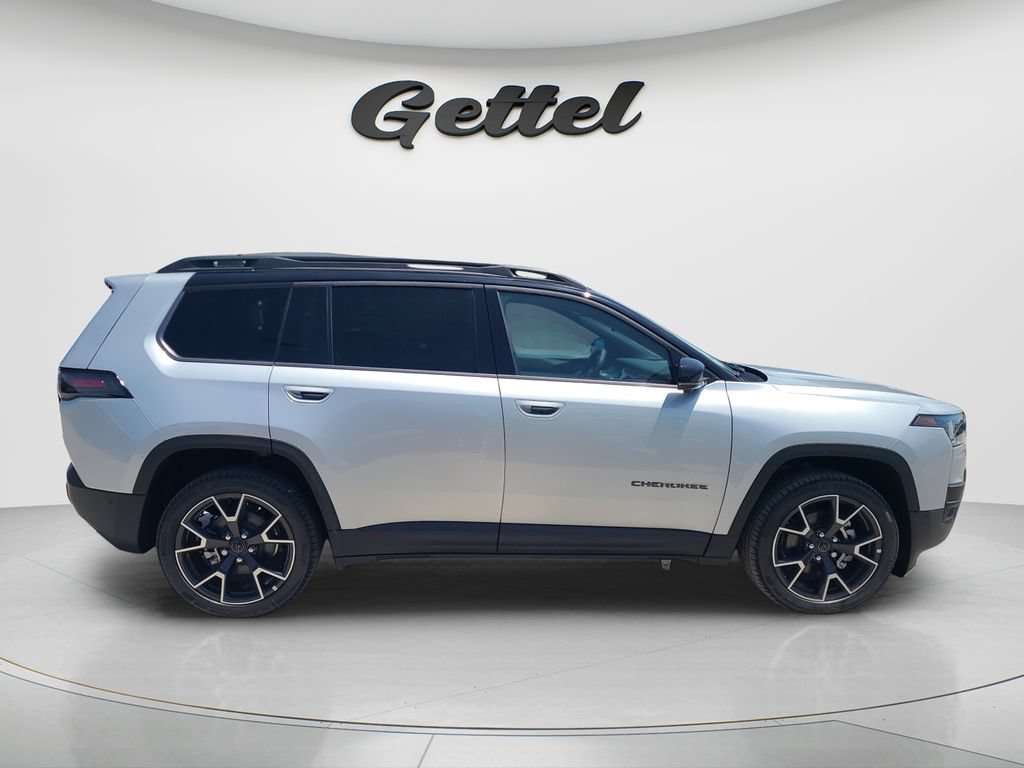 New 2026 Jeep Cherokee Overland w/ Trailer Tow Group AWD/4WD image 4