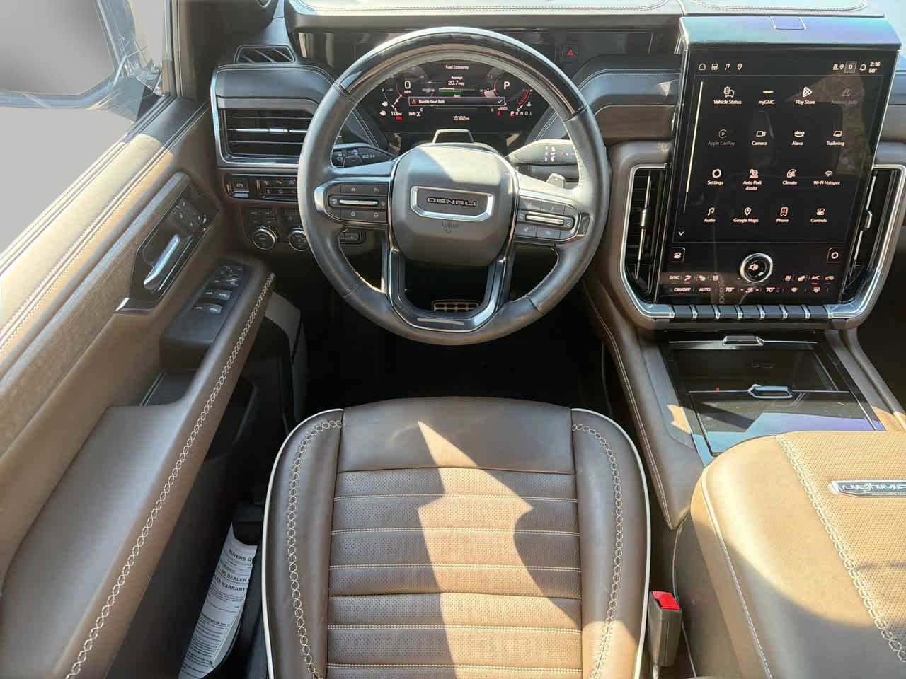 Used 2025 GMC Yukon XL Denali Ultimate image 12