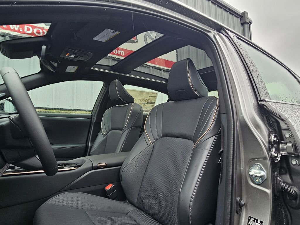 New 2026 Toyota Crown Limited image 13