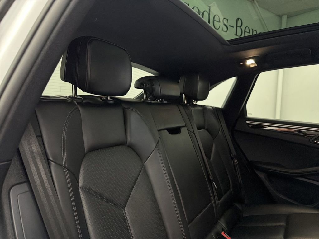 Used 2022 Porsche Macan image 26