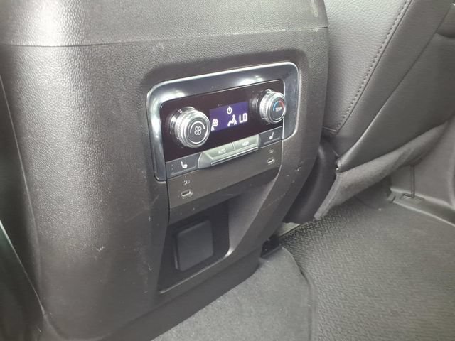Used 2025 GMC Yukon Denali RWD image 22