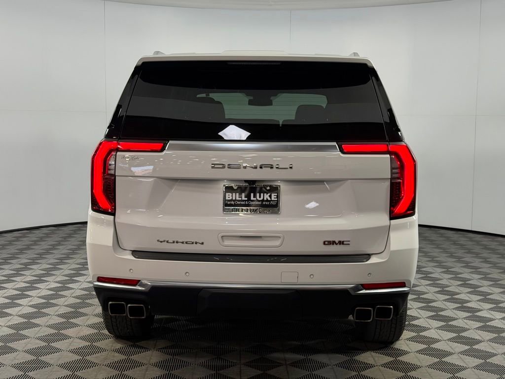 Used 2025 GMC Yukon XL Denali AWD/4WD image 7