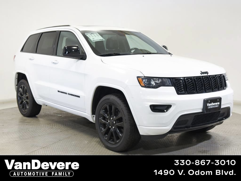 Used 2022 Jeep Grand Cherokee Laredo X AWD/4WD image 1