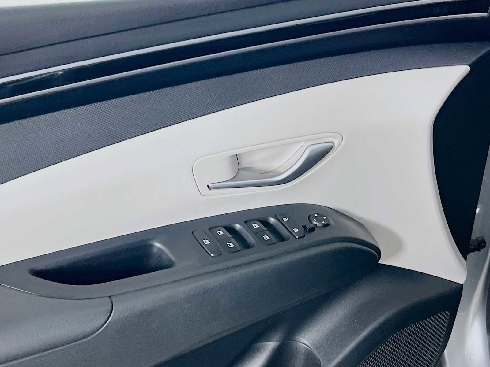 Certified 2023 Hyundai Tucson SEL AWD/4WD image 17