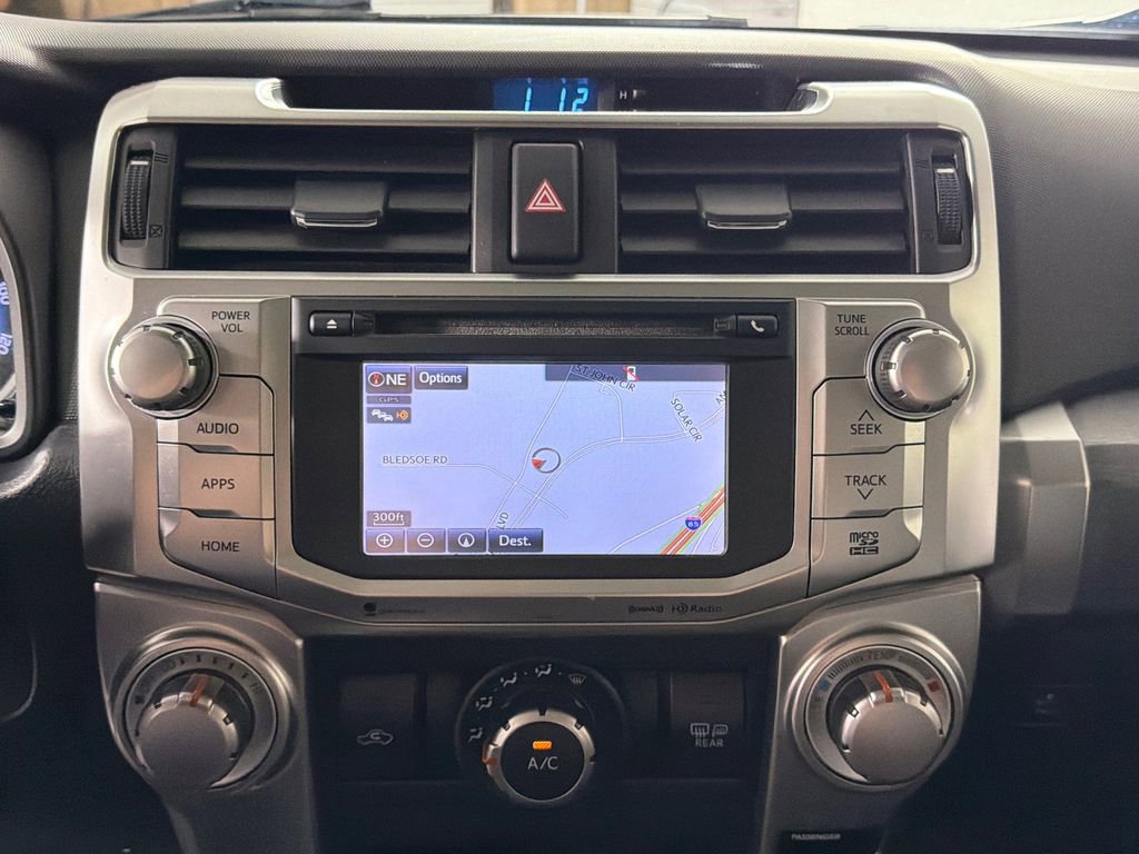 Used 2018 Toyota 4Runner SR5 Premium image 3