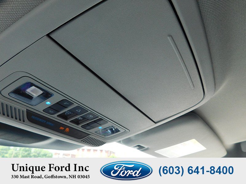 Used 2023 Ford Explorer XLT w/ Equipment Group 202A AWD/4WD image 24