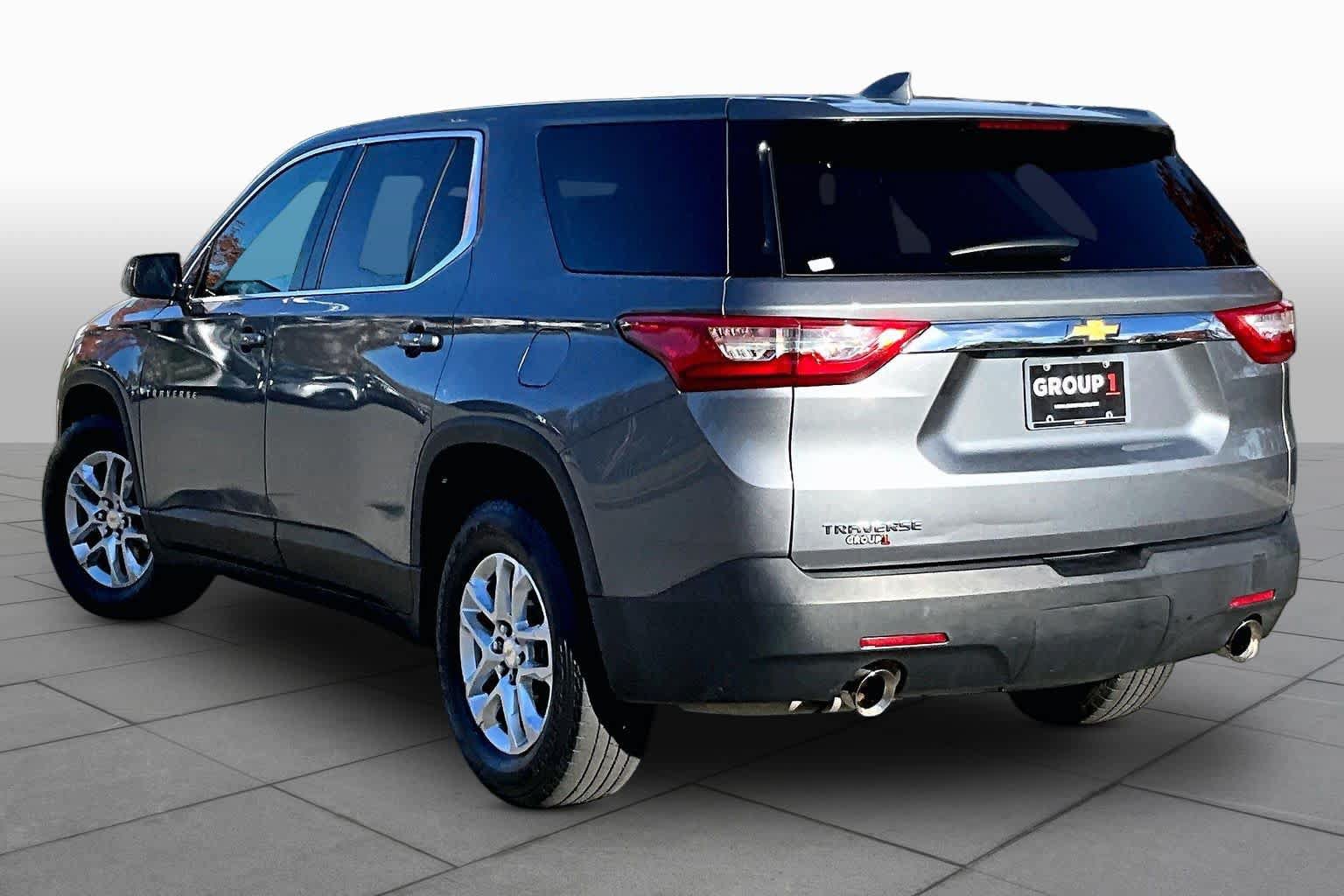 Used 2019 Chevrolet Traverse LS AWD/4WD image 12