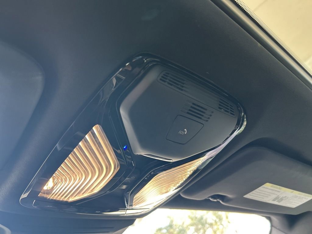 Used 2025 BMW X5 xDrive50e image 59