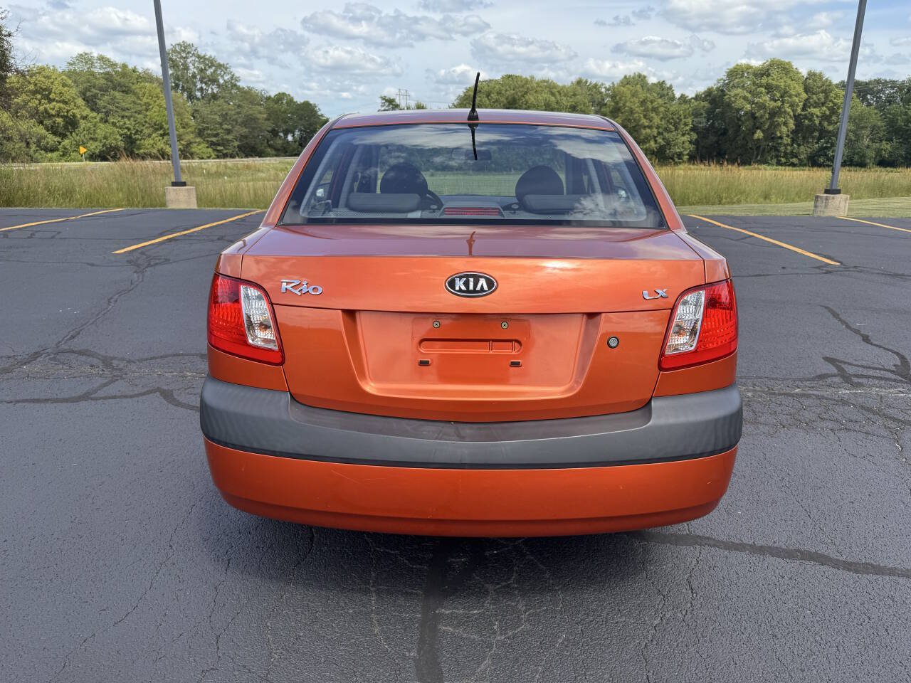 Used 2008 Kia Rio LX FWD image 4