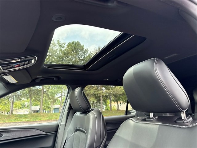 New 2025 Jeep Grand Cherokee L Altitude image 4