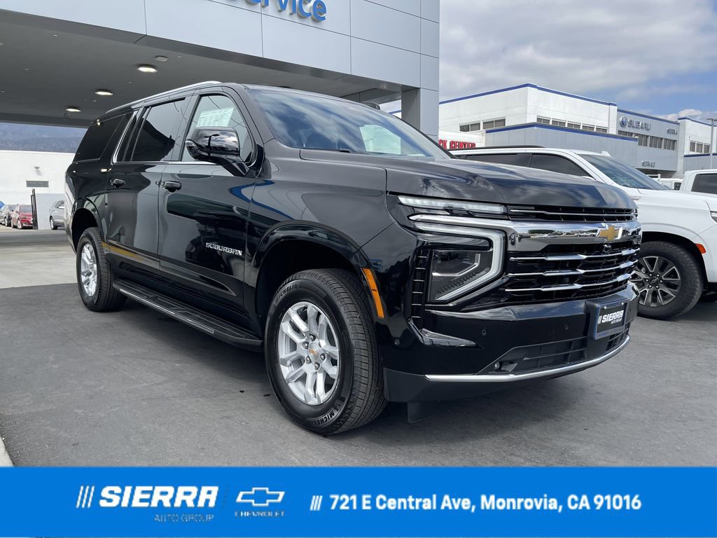New 2026 Chevrolet Suburban LT w/ Comfort Package