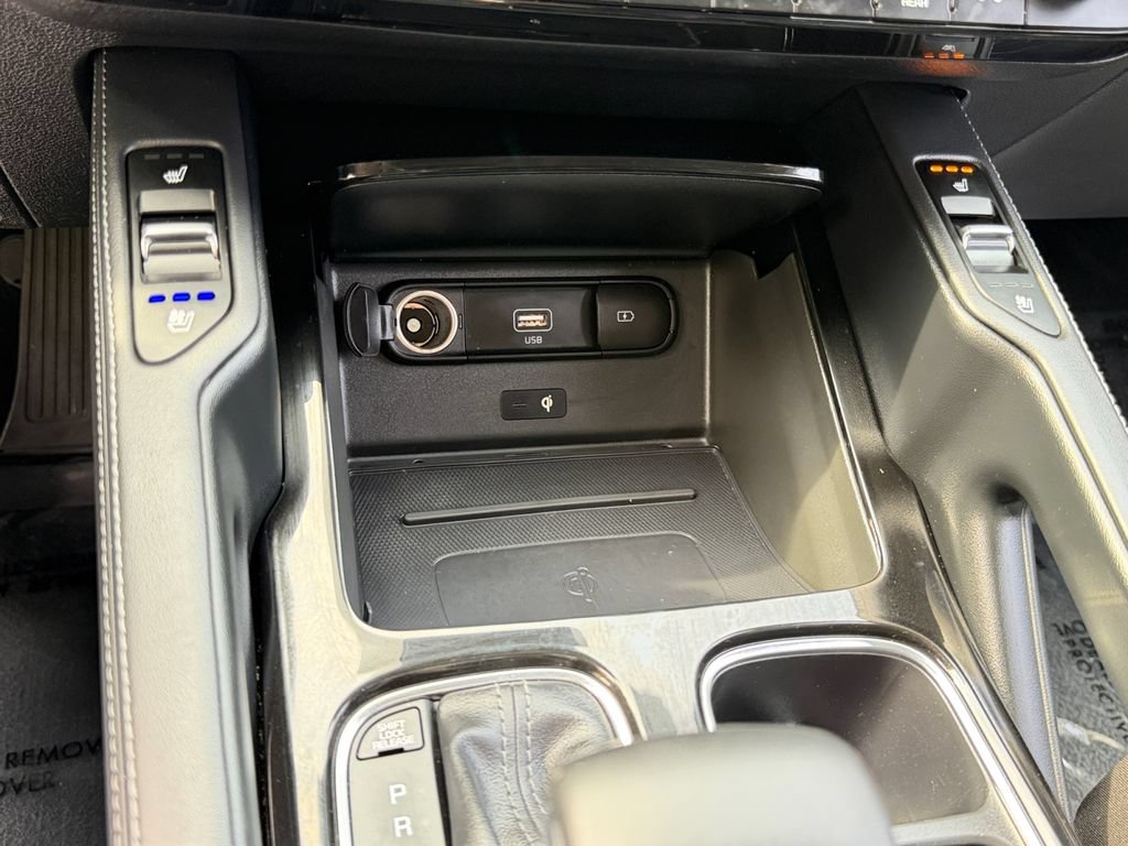 Used 2022 Kia Telluride EX w/ EX Premium Package FWD image 24