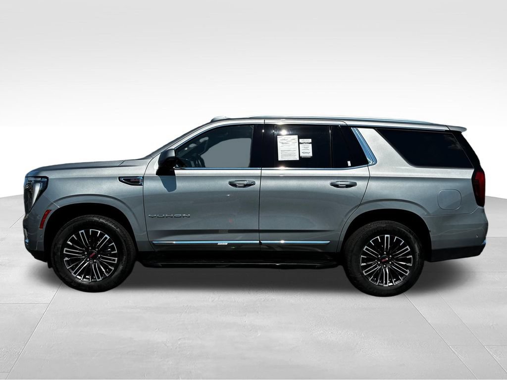 Used 2025 GMC Yukon Elevation w/ Elevation Premium Package AWD/4WD image 2