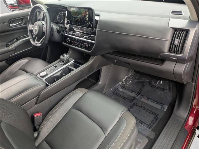 Used 2022 Nissan Pathfinder SL AWD/4WD image 21