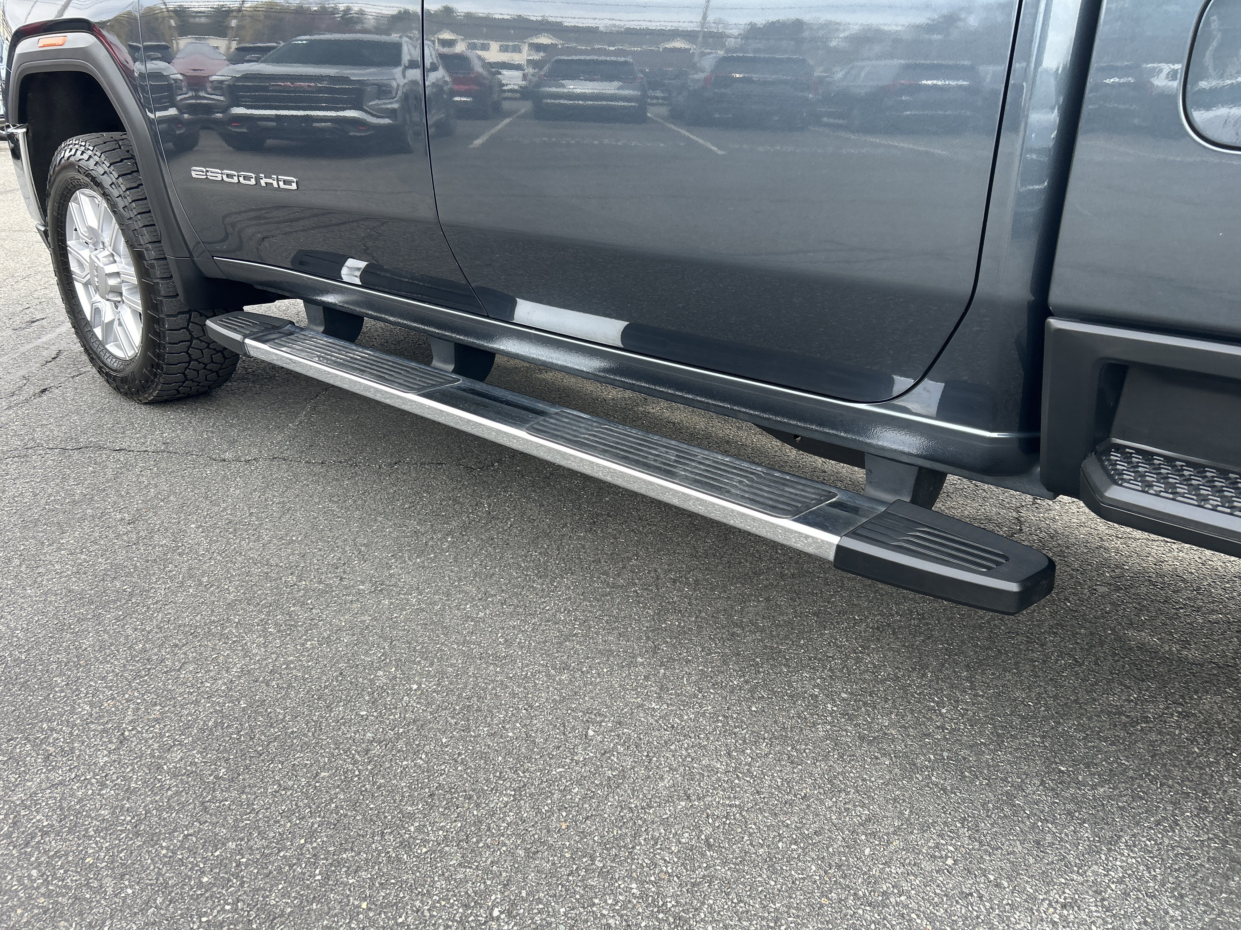 Used 2020 GMC Sierra 2500 SLT w/ SLT Premium Plus Package AWD/4WD image 6