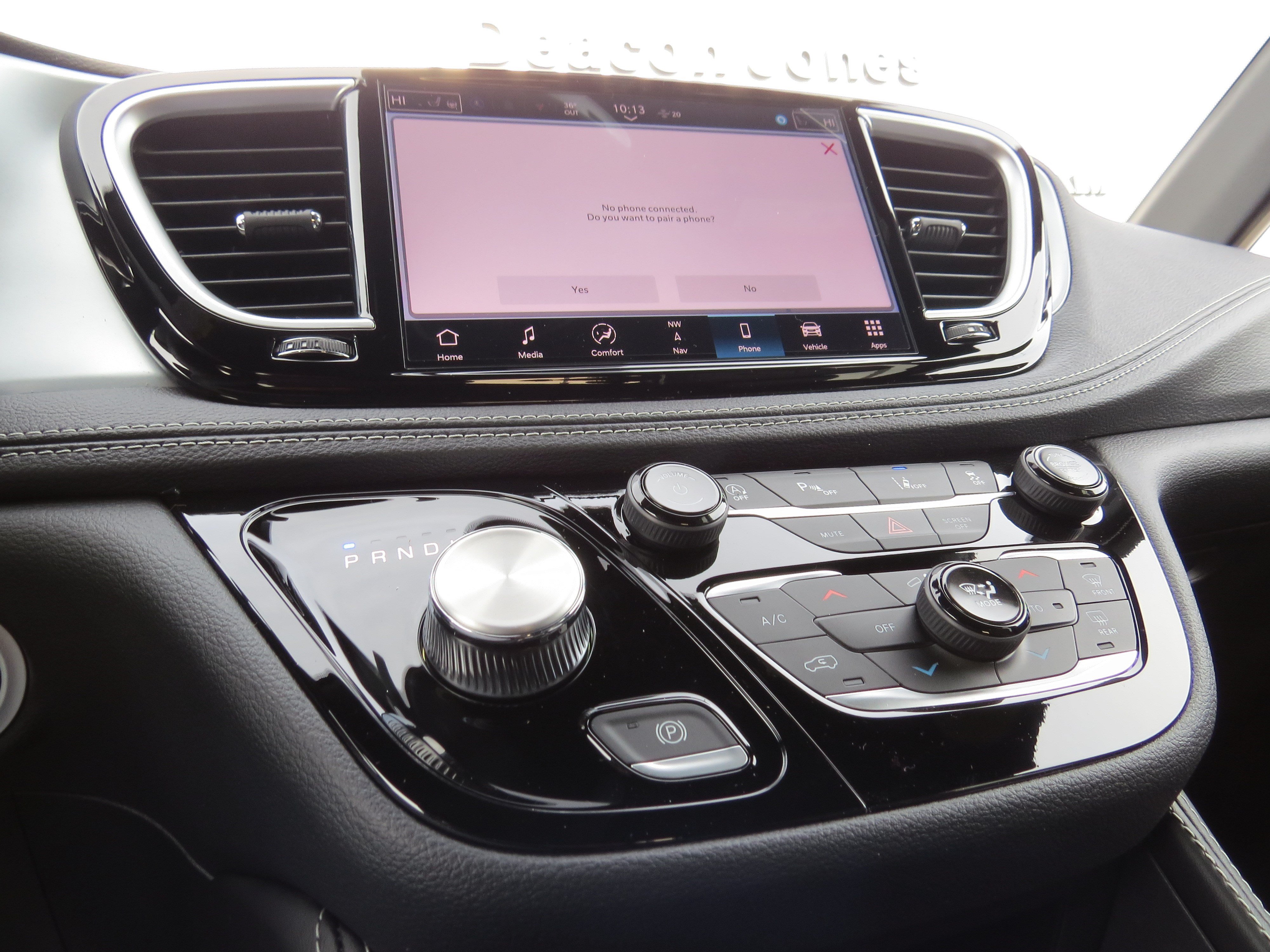 New 2026 Chrysler Pacifica Limited FWD image 26