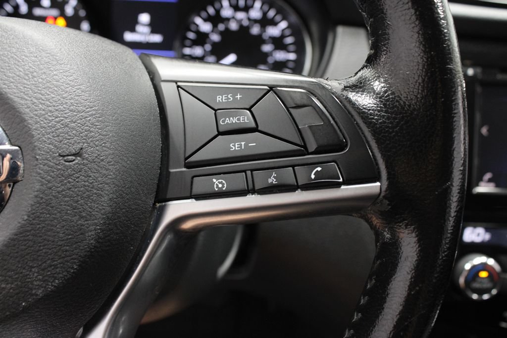 Certified 2022 Nissan Rogue Sport SV AWD/4WD image 27