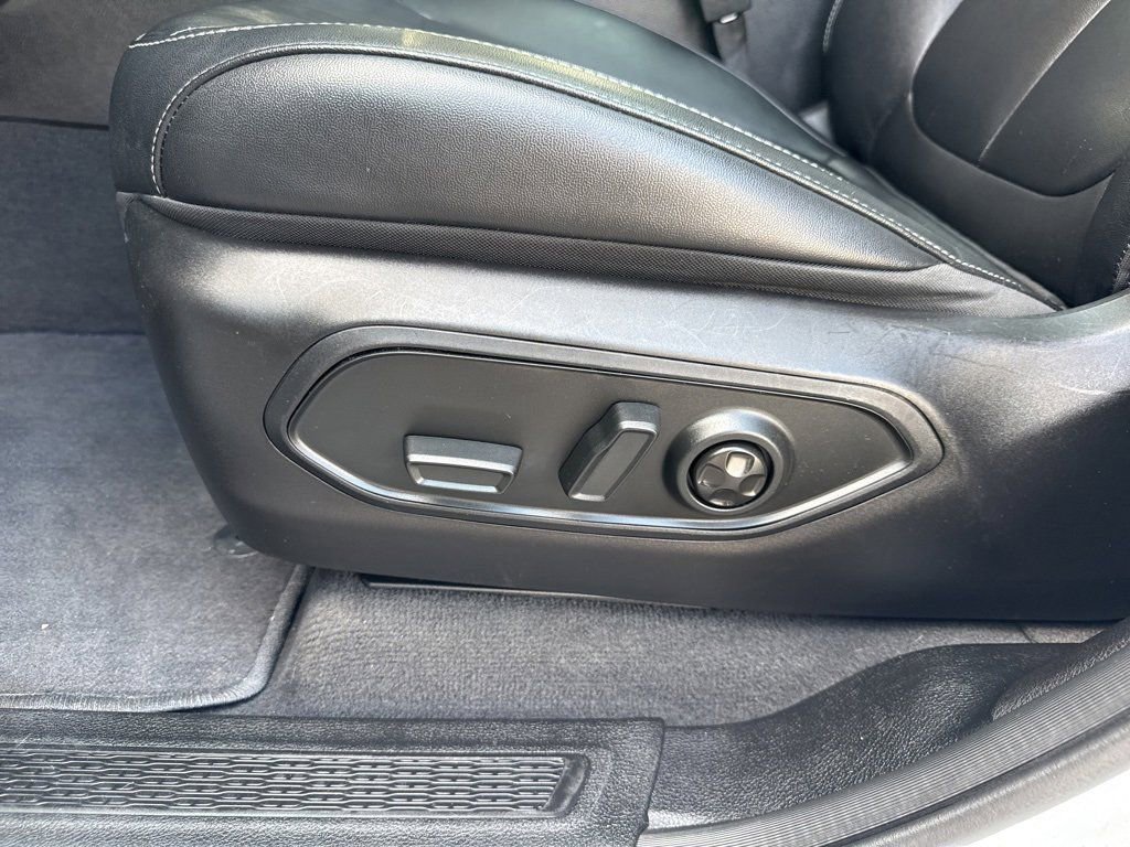 Used 2022 Jeep Grand Cherokee L Limited image 33