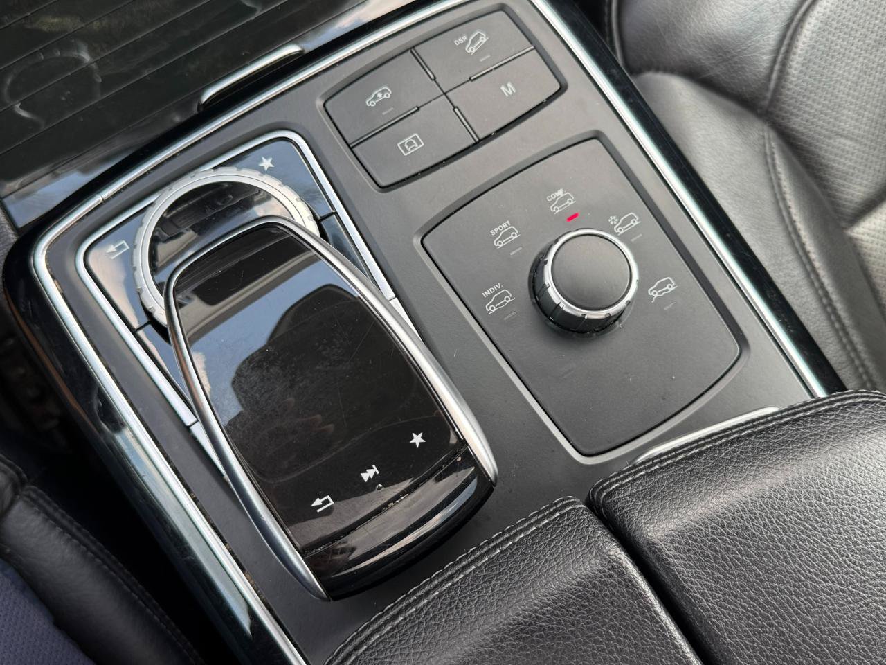 Used 2018 Mercedes-Benz GLS 550 4MATIC image 18