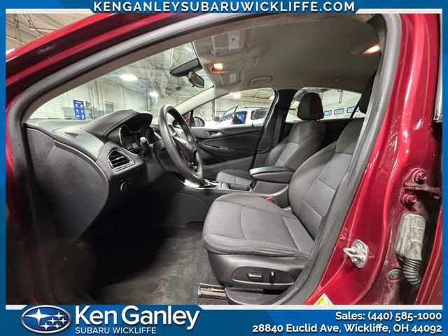 Used 2017 Chevrolet Cruze LT w/ Convenience Package image 19
