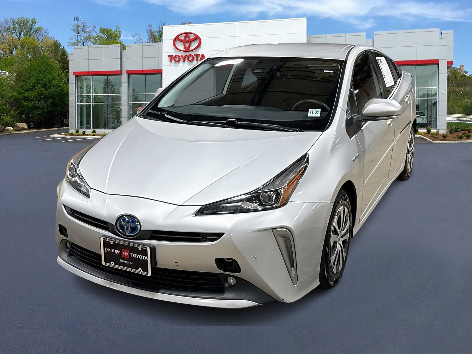 Used 2022 Toyota Prius LE