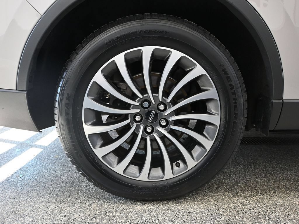 Used 2023 Lincoln Aviator Reserve AWD/4WD image 16