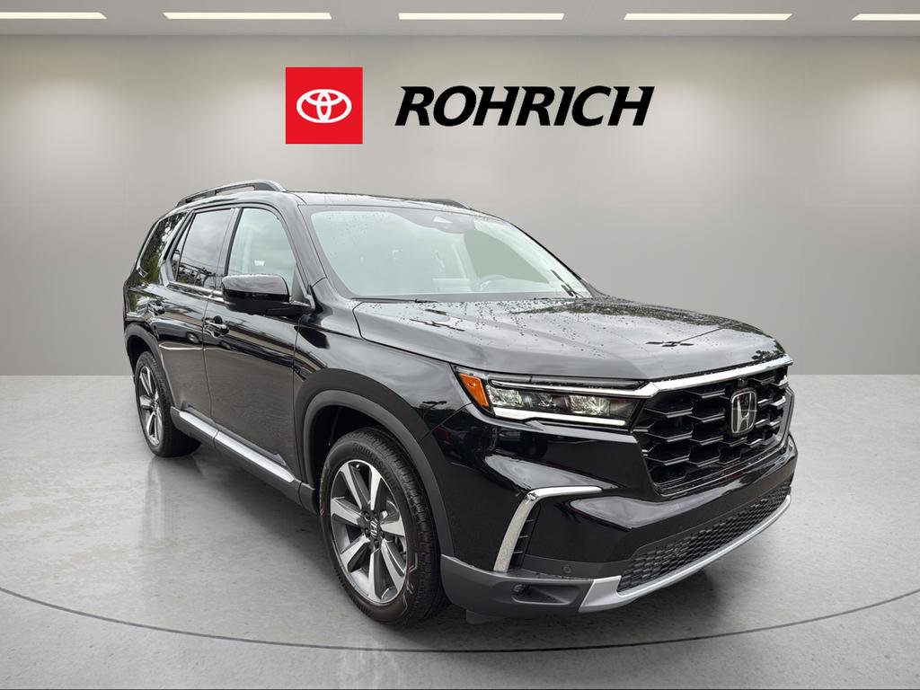 Used 2025 Honda Pilot Elite image 3