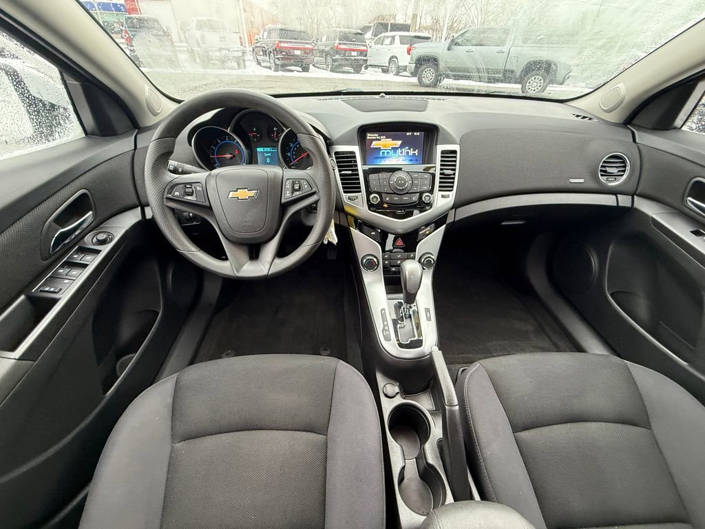 Used 2016 Chevrolet Cruze LT image 15