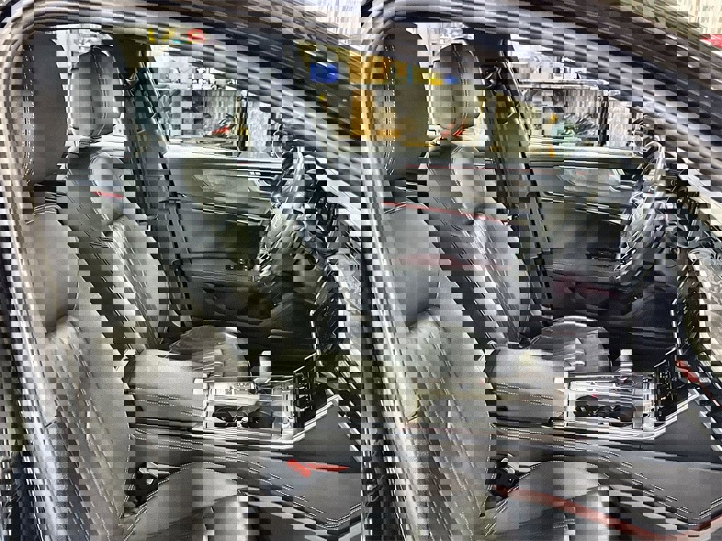 Used 2024 Audi A6 Premium Plus image 32