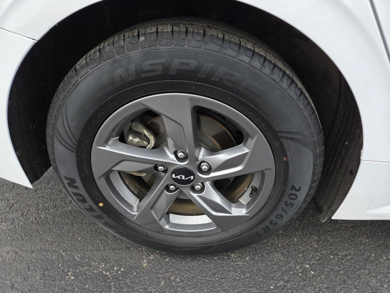 Used 2023 Kia K5 LXS image 39