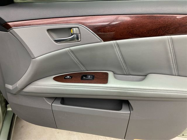 Used 2009 Toyota Avalon Limited image 26