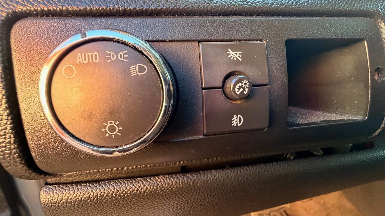 Used 2007 GMC Yukon SLT w/ SLT Preferred Equipment Group image 34