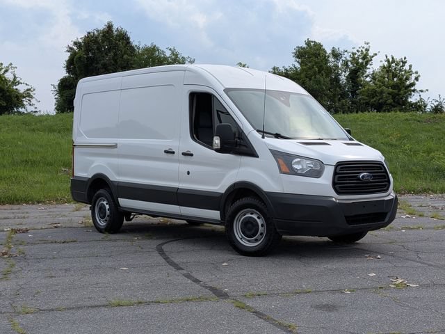 Used 2018 Ford Transit 250 130 Medium Roof RWD image 1