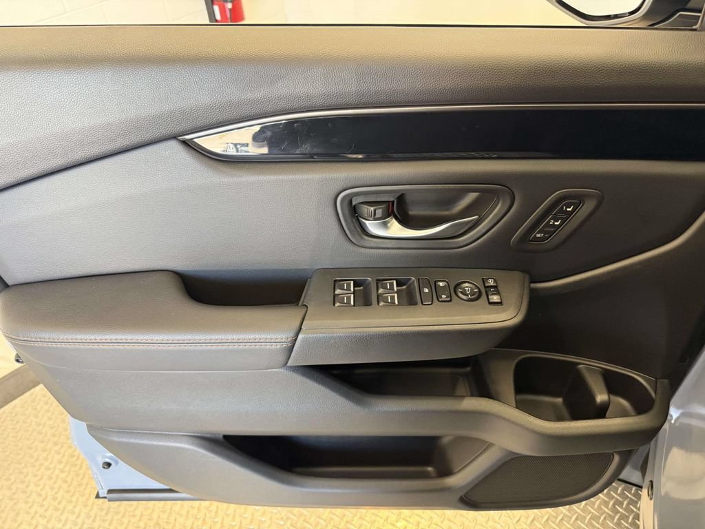 Used 2024 Honda Pilot TrailSport image 21